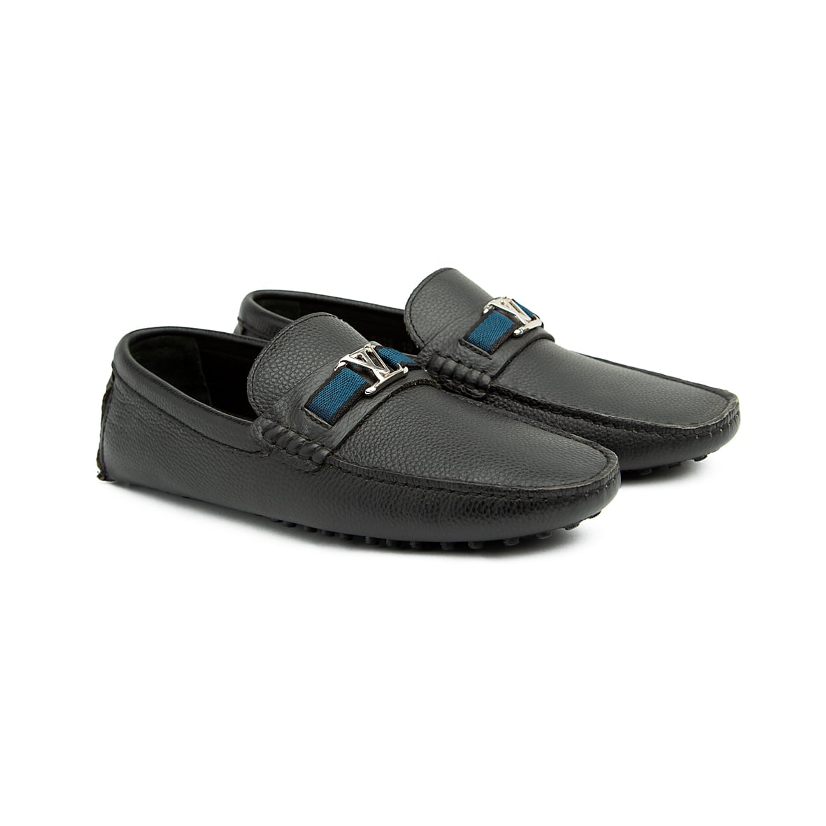 The Navy Web Roadster is an elegant and practical slip-on driving moccasin.