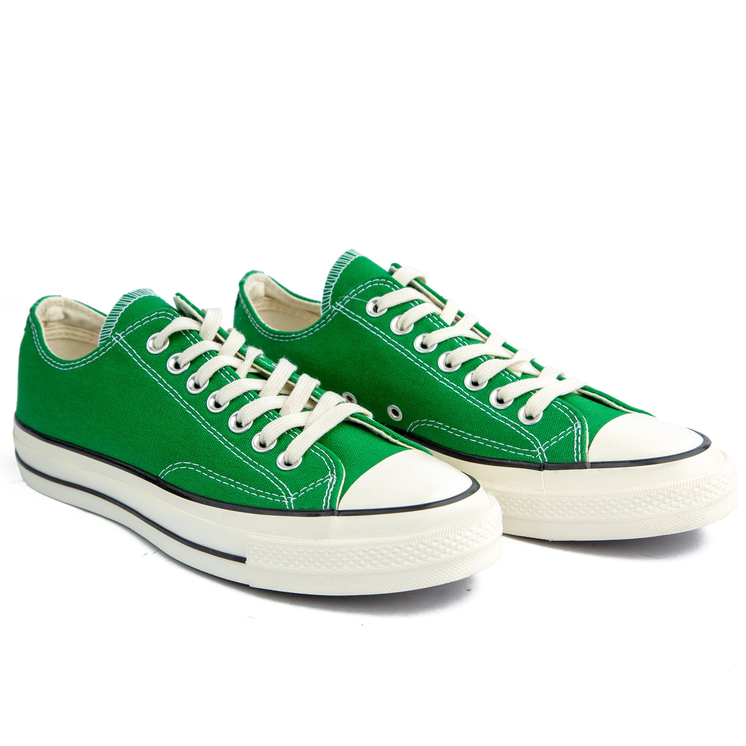  Green Converse Chuck Taylor All Star 70 Low Top Sneakers - Unisex casual footwear with premium canvas material and iconic design.