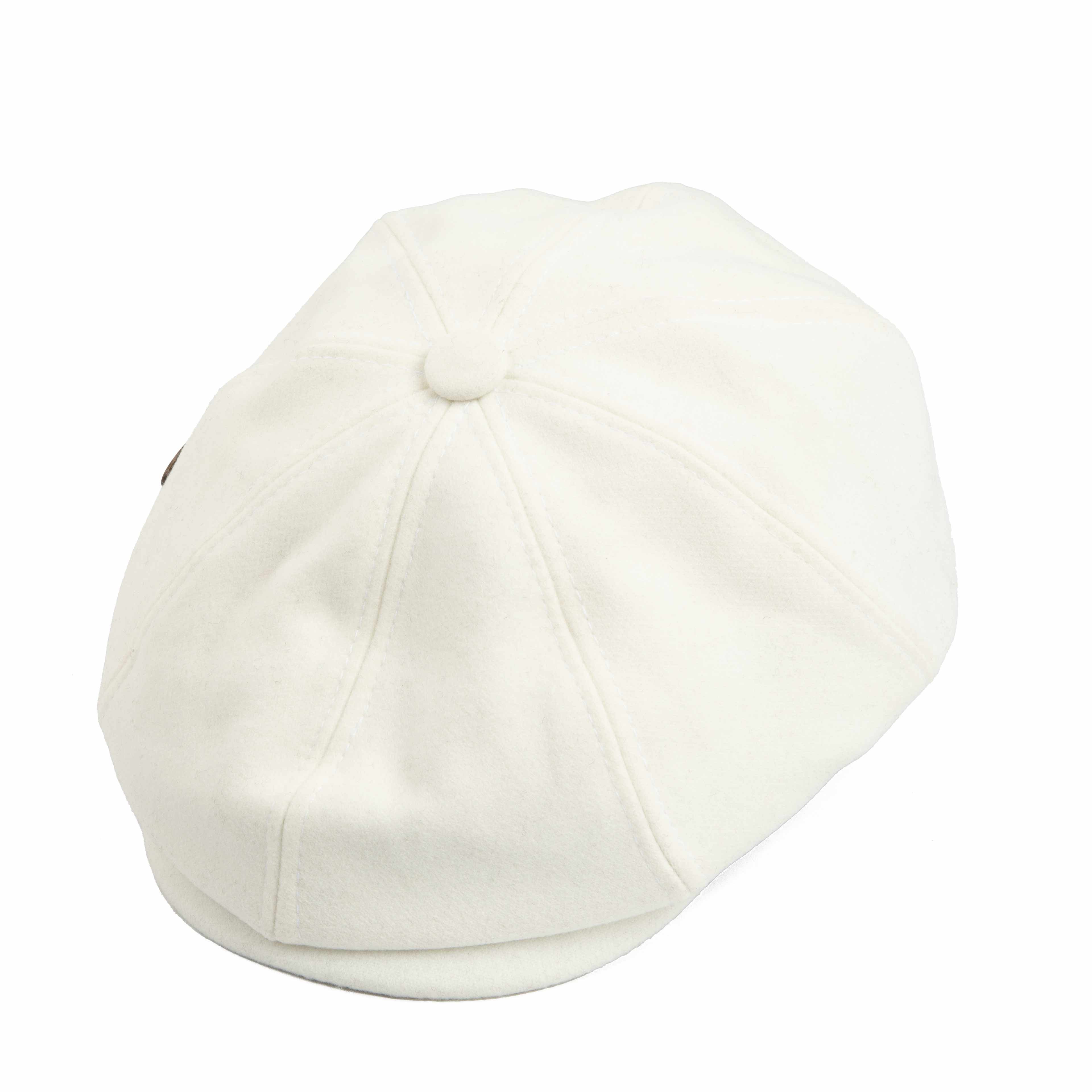 Crisp off-white newsboy cap.