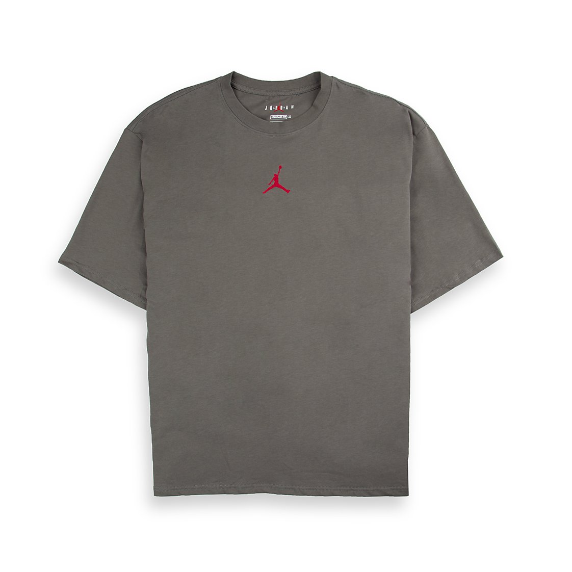 Elevate your casual style with the Jordan Flight Essentials Oversized T-Shirt. Premium comfort, iconic red Jumpman logo, and a relaxed, versatile fit for ultimate streetwear appeal.