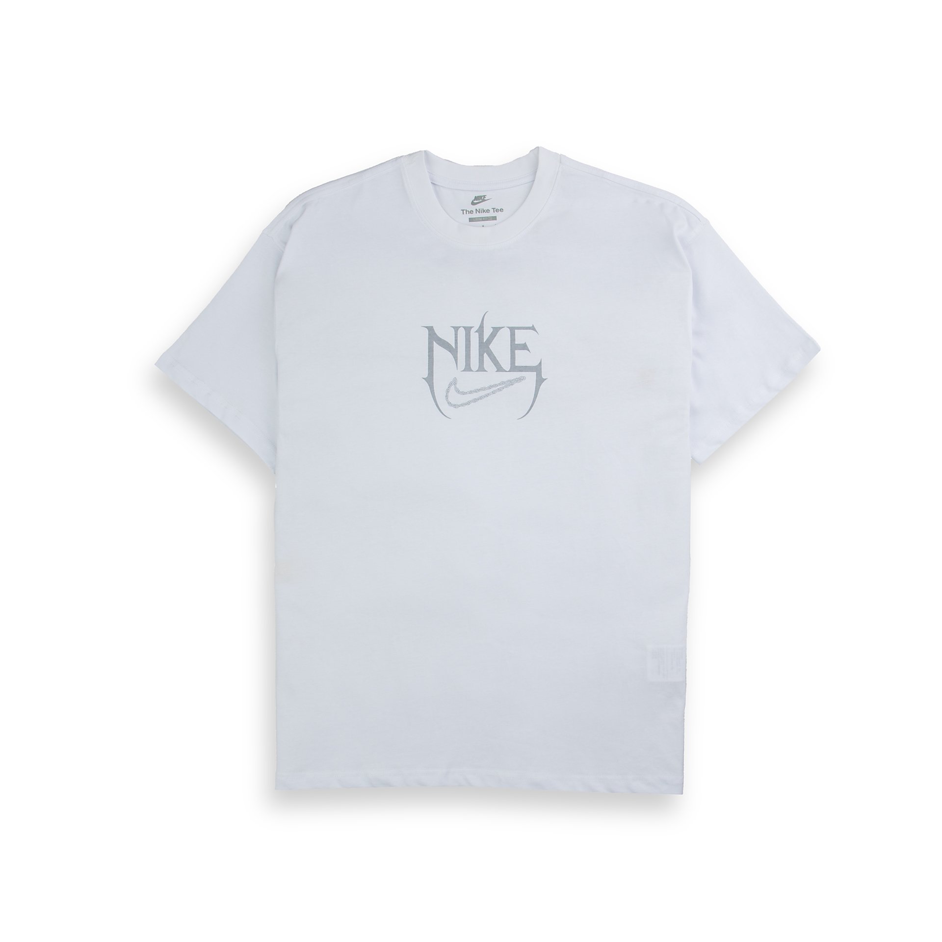 Experience ultimate comfort and relaxed style with the Nike Men's Max90 Basketball T-Shirt in Cool Grey. Loose fit, soft cotton, perfect for everyday wear and authentic hoops style.