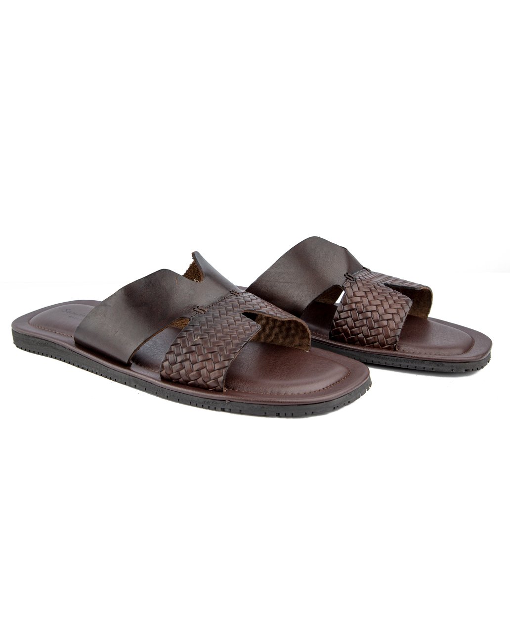 Brown Woven Leather Cross-Strap Sandals – Stylish & Durable