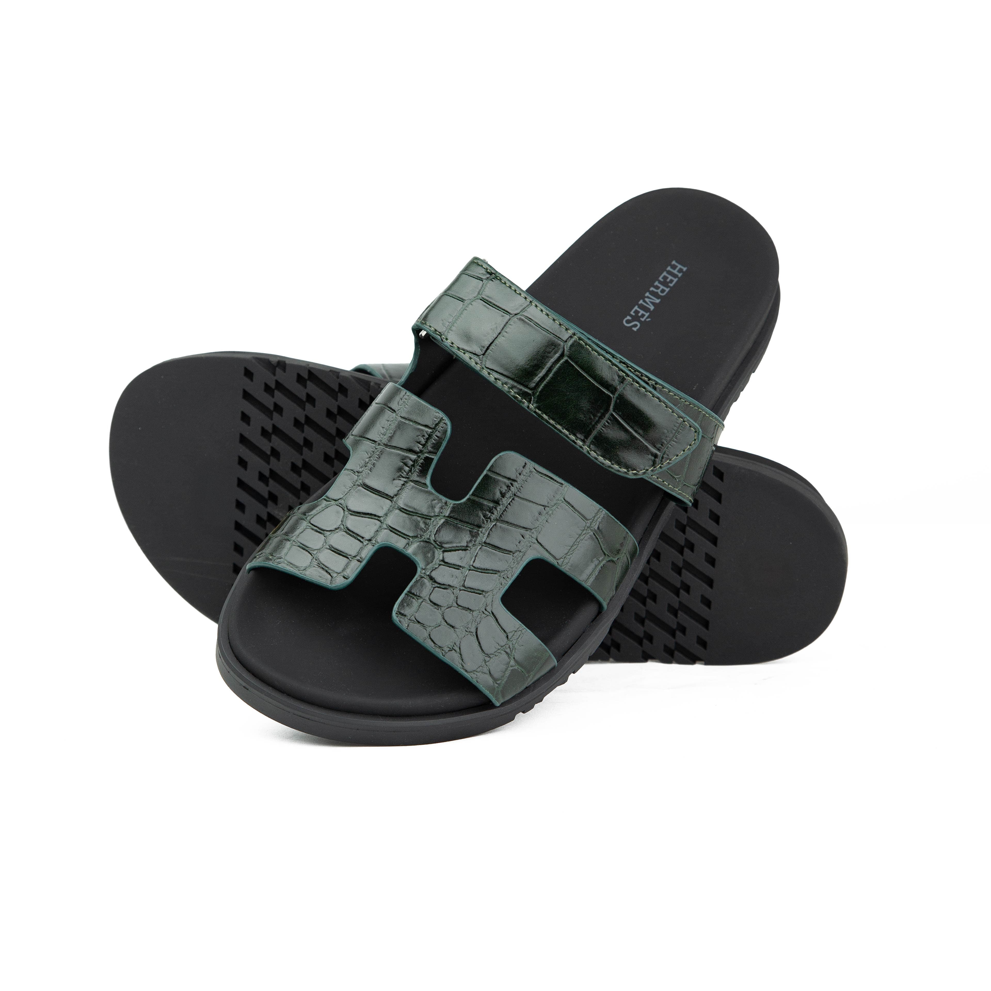 Hermès Chypre Sandals in Forest Green Crocodile Leather